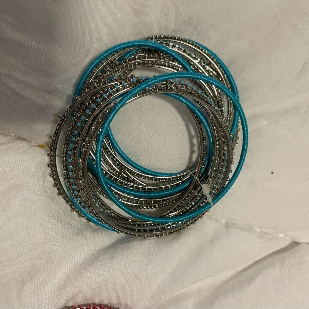 Bracelets - Picture 5 of 5
